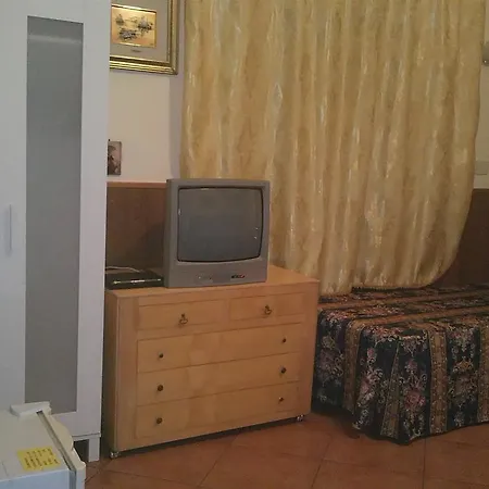 Le Petit 2* Monterotondo (Lazio)