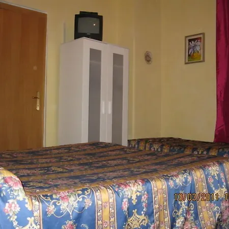 Hotell Le Petit Monterotondo (Lazio)