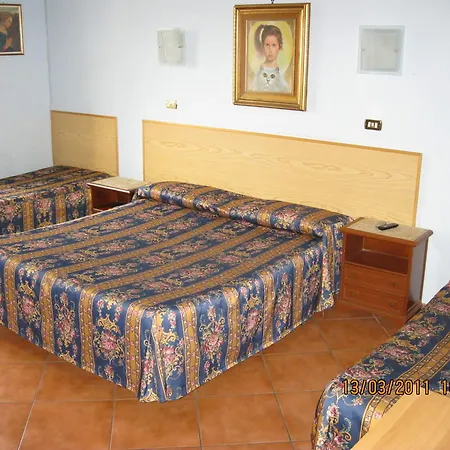 Hotel Le Petit 2*
